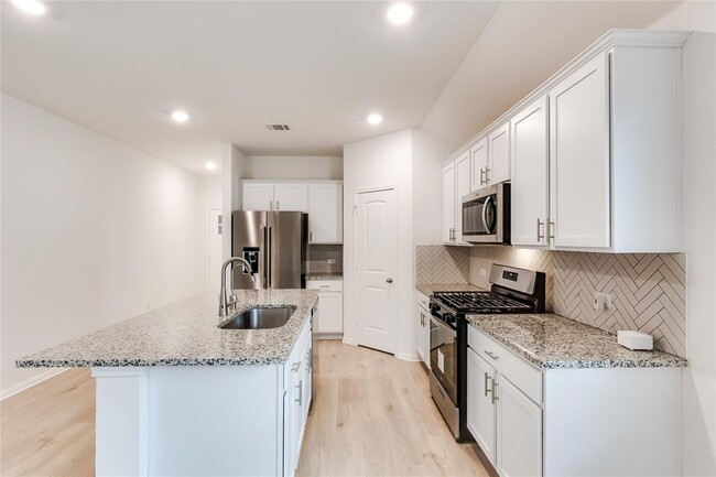 Building Photo - 2921 Owl Head Dr