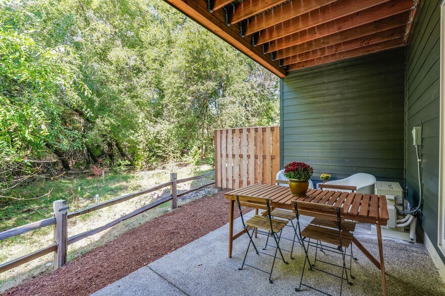 Building Photo - 16909 SW 132nd Ter