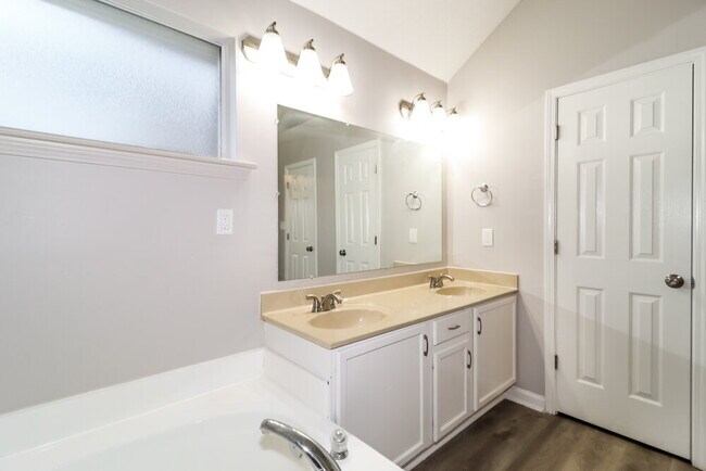 Building Photo - 2782 Maggie Wds Pl