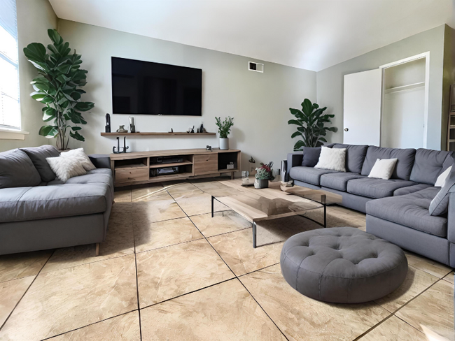 Primary Photo - 3822 Englewood Cir