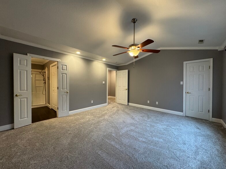 Master Bedroom - 304 Queen Victoria Way