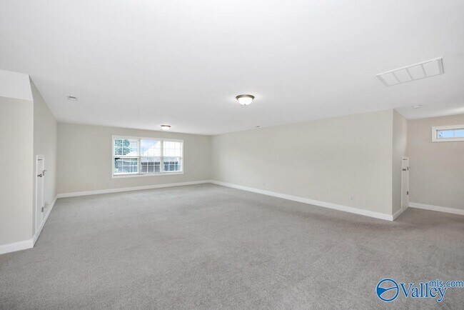 Building Photo - 141 Slade Thomas Dr