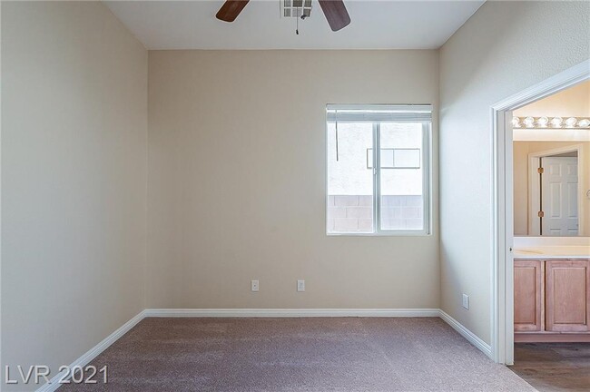 Building Photo - 7225 Fern Meadow St