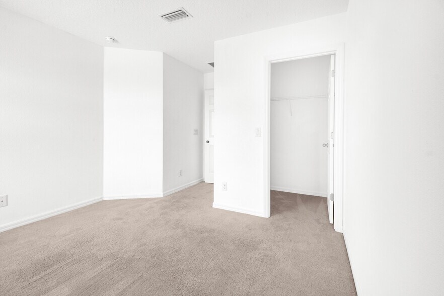 Building Photo - 271 Annabelle Way