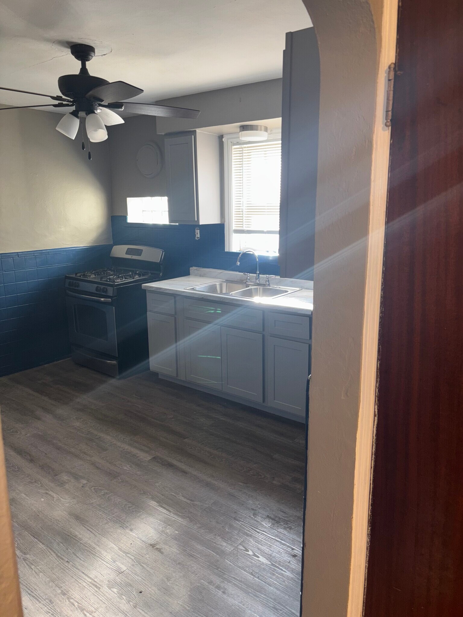 Building Photo - 1534 Orchid Ave