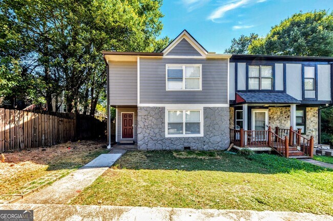 Building Photo - 1018 Falling Valley Ct SE