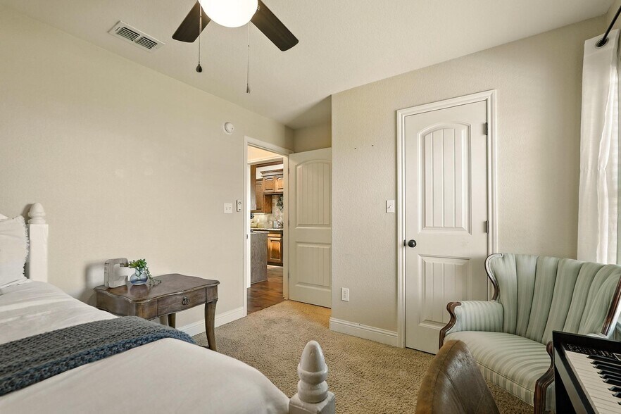 Building Photo - 7625 Tuscany Dr
