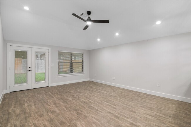 Building Photo - 13018 Walden Rd