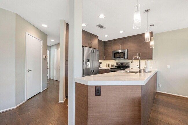 Building Photo - 78179 Crimson Ct