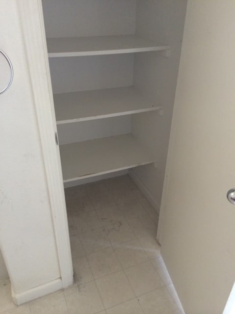 Building Photo - 2328 S Fallbrook Dr