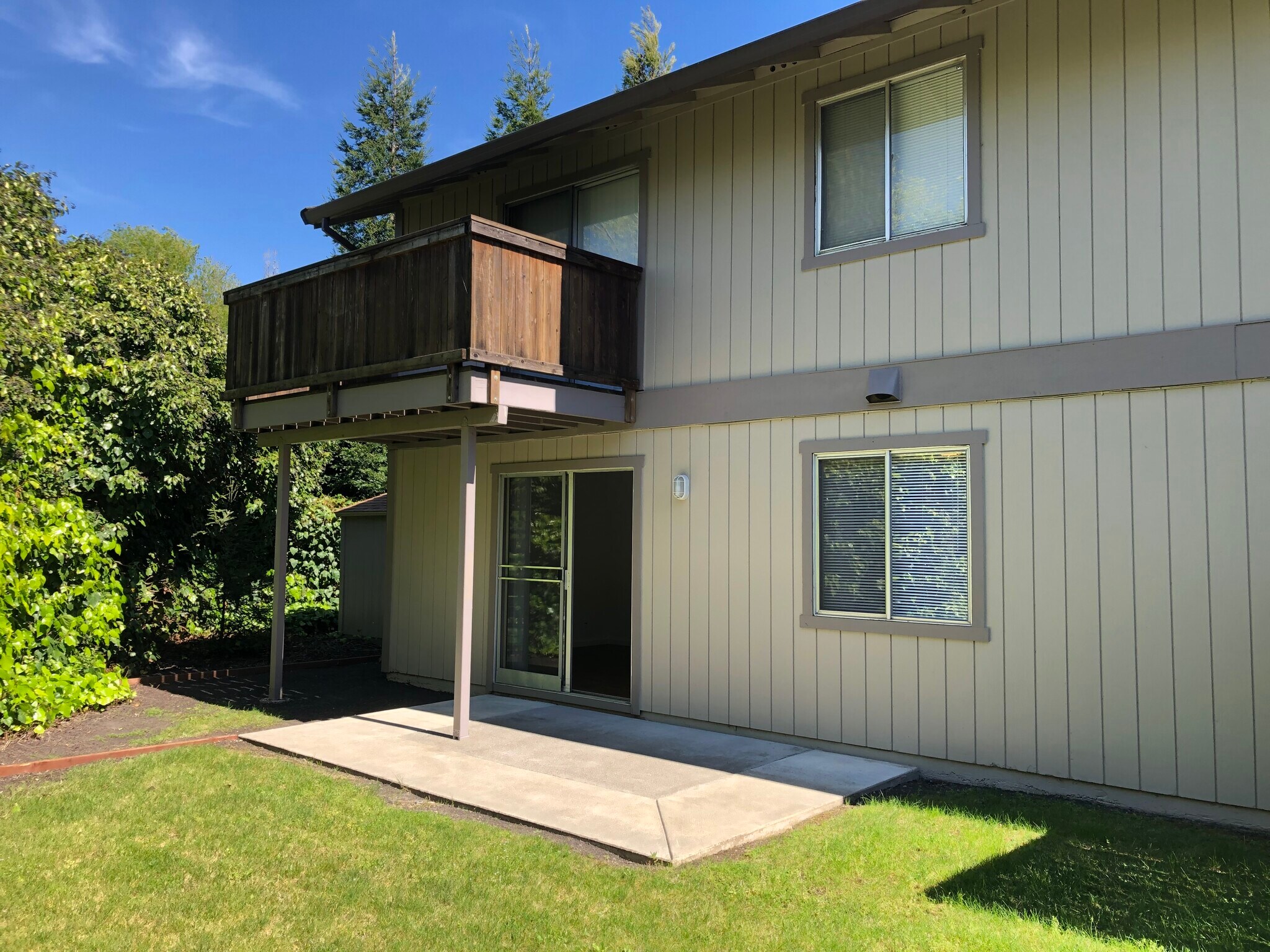 Building Photo - 810 Carlita Cir