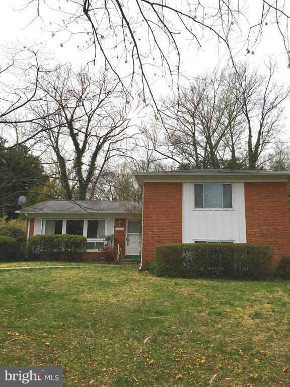 Building Photo - 9204 Bardon Rd