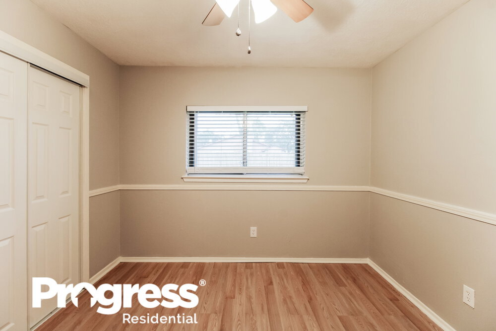 Building Photo - 1417 Wilson Dr