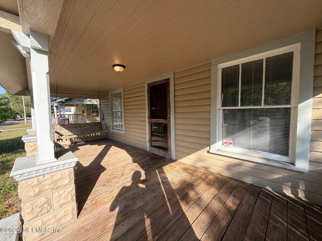 Building Photo - 919 Maynard St