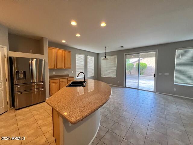 Primary Photo - 10618 W Lone Cactus Dr