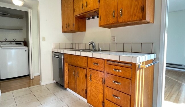 Building Photo - 2BD/1BA - Santa Clara Gem: Updated Home Ne...