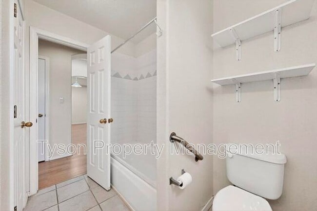 Building Photo - 10139 Arroyo Crest Dr NW