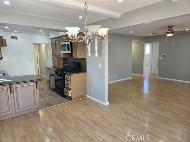 Building Photo - 21223 E Tudor St