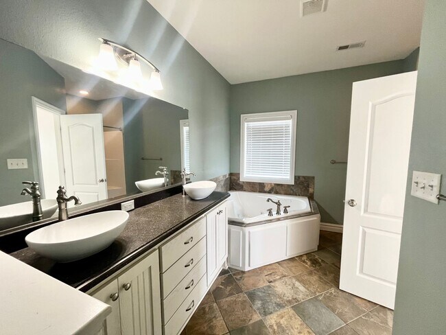 Building Photo - 150 Travis Blvd