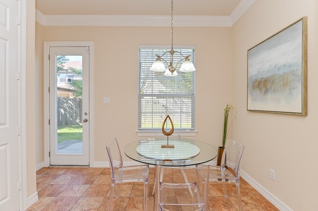 Building Photo - 1126 Sopris Dr