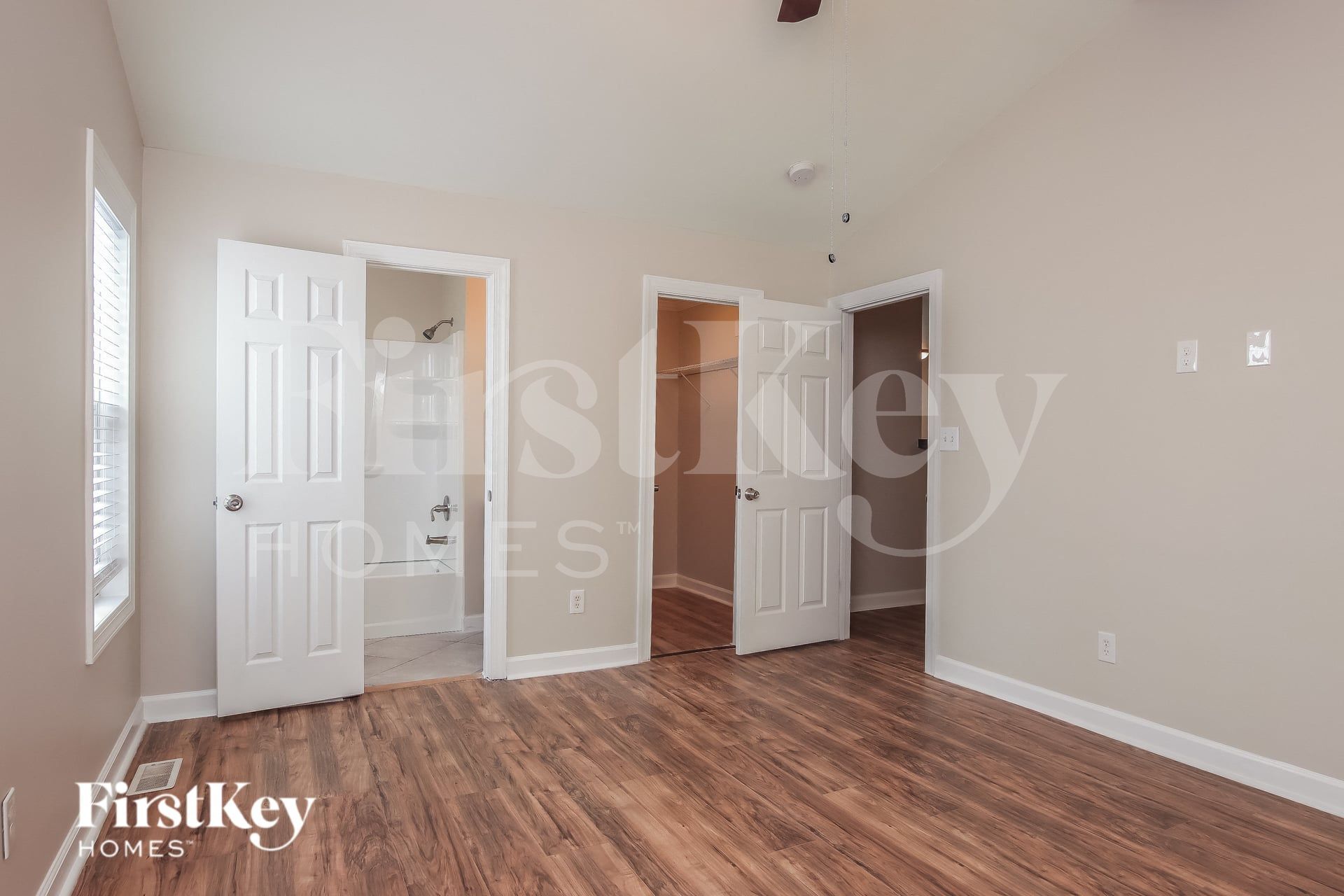 Building Photo - 222 Tillamook Dr