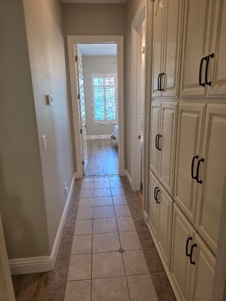 Building Photo - 1332 Parsons Ct