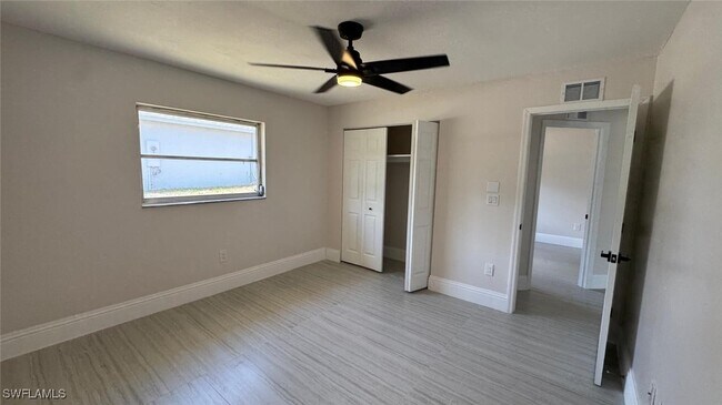 Building Photo - 2393 Staver St
