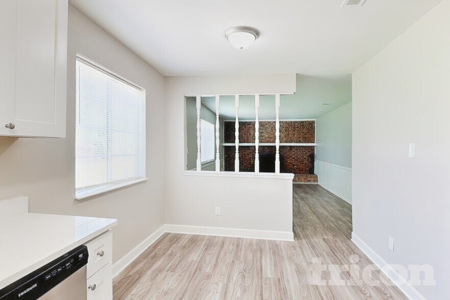 Building Photo - 3201 Berrybush Ct