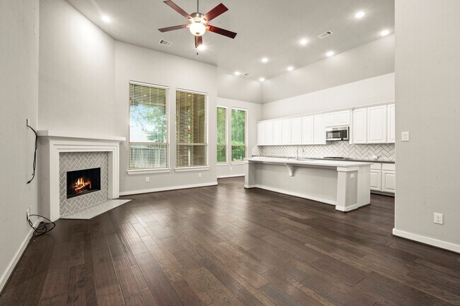 Building Photo - 150 Mayfield Dr