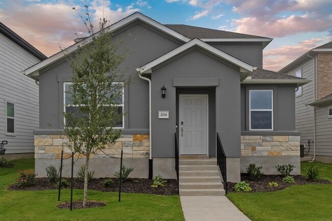 Building Photo - 204 Flowers Ave