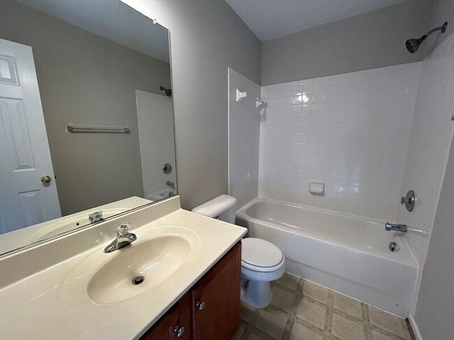 Building Photo - 4213 Normandy Ct