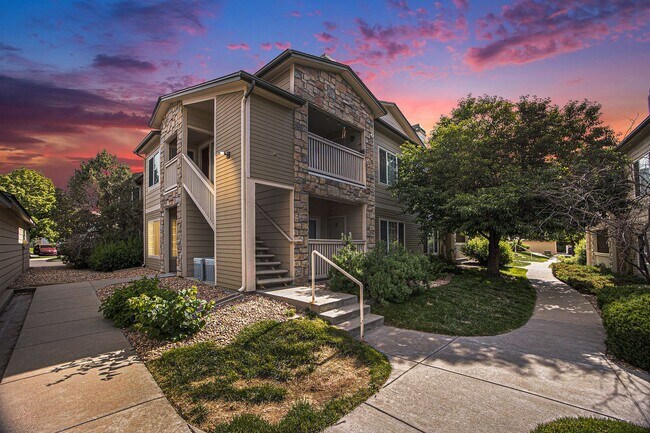 Building Photo - 9961 E Idaho Cir