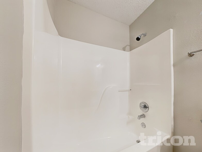 Building Photo - 9130 Bagley Way