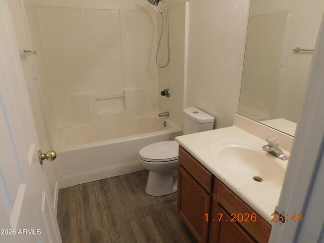 Building Photo - 7031 W Louise Dr