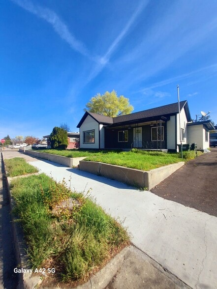 Front of house - 344 N Grant Ave