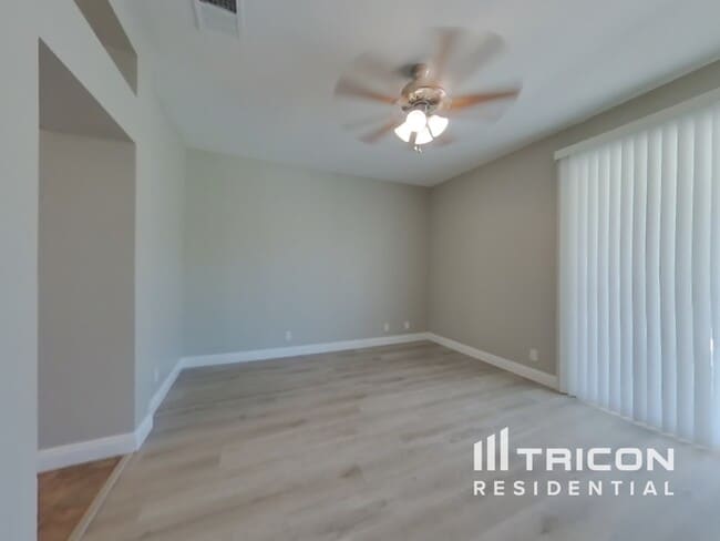 Building Photo - 43317 Sawgrass Ln