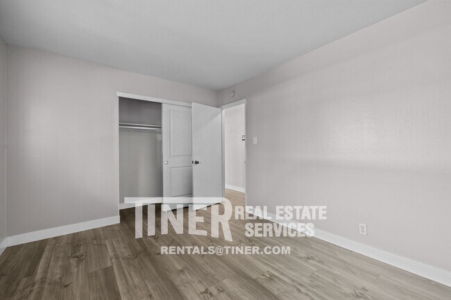 Building Photo - 7851 Winding Way