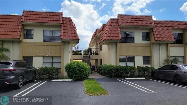 Primary Photo - 11000 Royal Palm Blvd