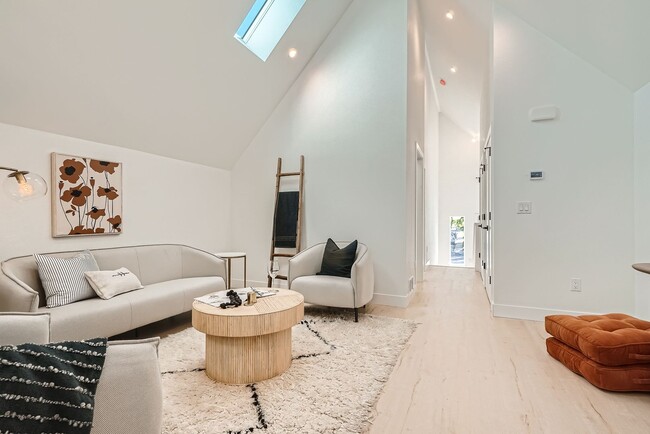 Building Photo - Luxury Home Near Cherry Creek | Sustainabl...