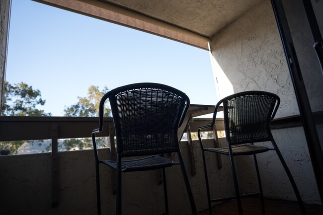 Building Photo - 6725 Mission Gorge Rd