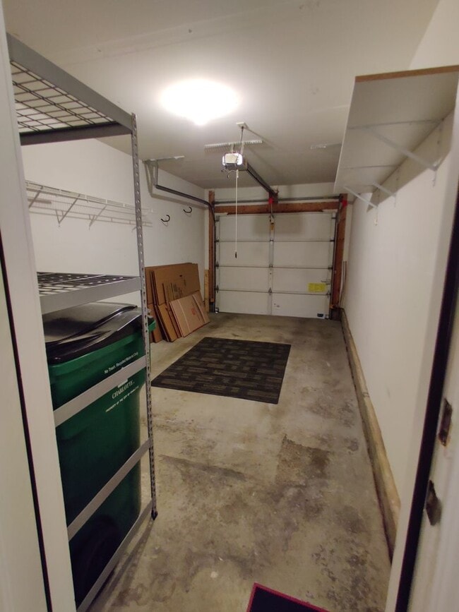 Building Photo - Townhome in Ballyntyne