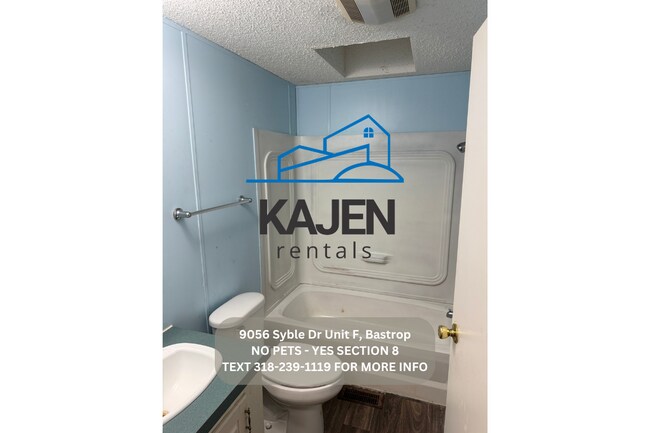Building Photo - 9056 Syble Dr