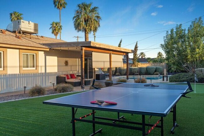 Building Photo - UN-FURNISHED!! 3 Bedroom/ 2Bath in Heart of Scottsdale!!