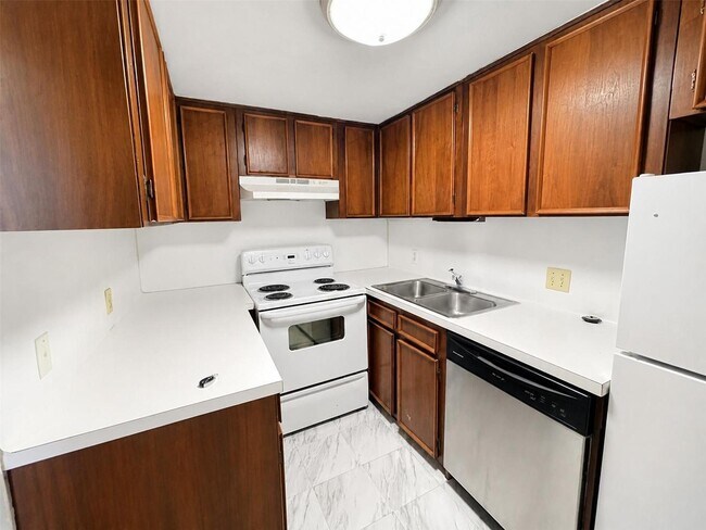 Building Photo - 7520 Hornwood Dr