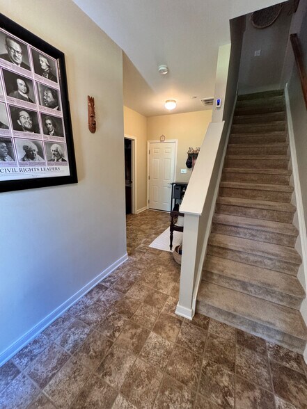 Building Photo - 180 Hemisphere Cir