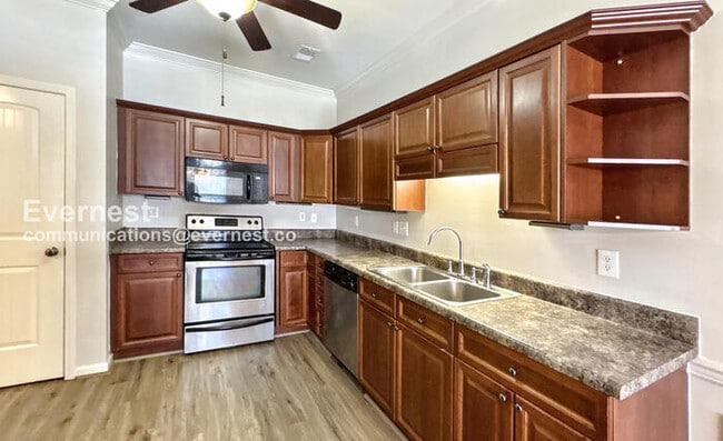 Building Photo - 6082 Townley Ct