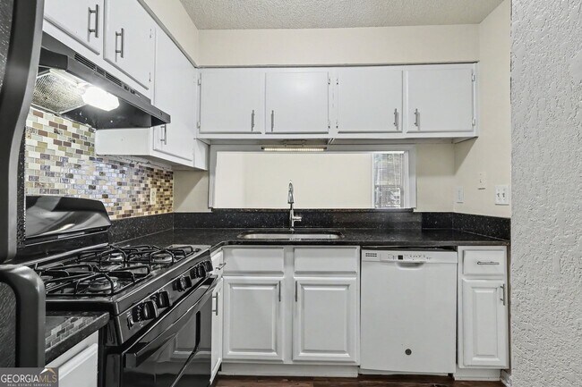 Building Photo - 2623 Dorian Dr SW