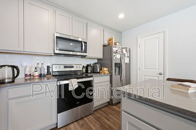 Building Photo - 1120 Wedgewood Dr NW