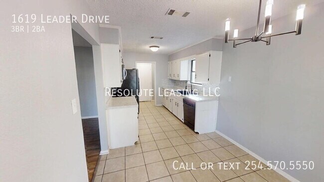 Building Photo - 1619 Leader Dr