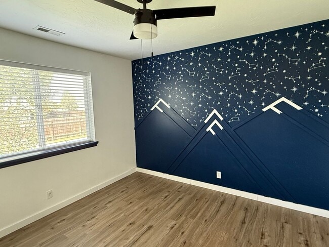 Building Photo - Beautiful patio home with 2 car garage and...